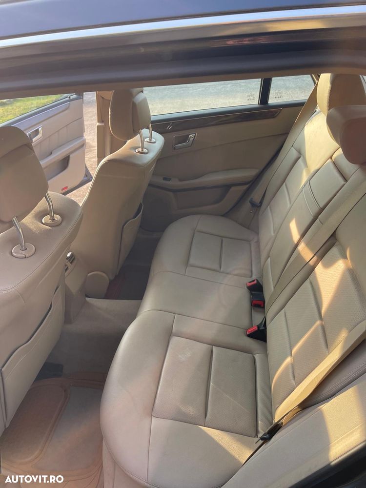 Mercedes-Benz E - 20