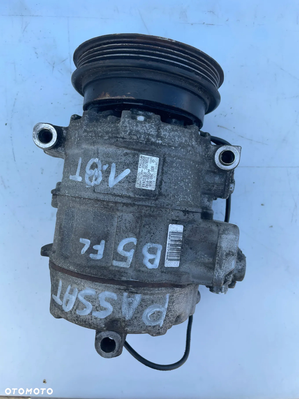 Sprężarka kompresor klimatyzacji vw Passat B5 FL 1.8T 8D0260808