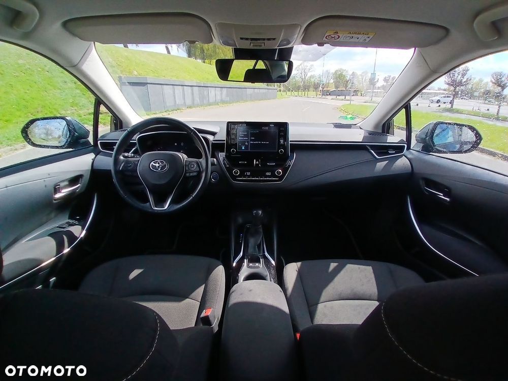 Toyota Corolla 1.8 Hybrid Comfort - 13