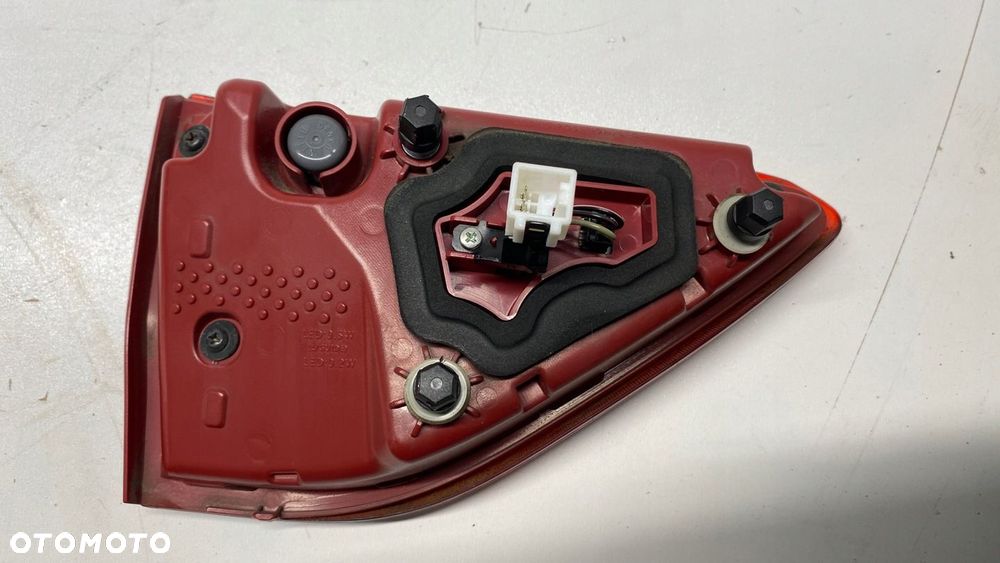 KIA STONIC LIFT GT LAMPA PRAWA TYŁ TYLNA LED W KLAPĘ 17-24 - 5