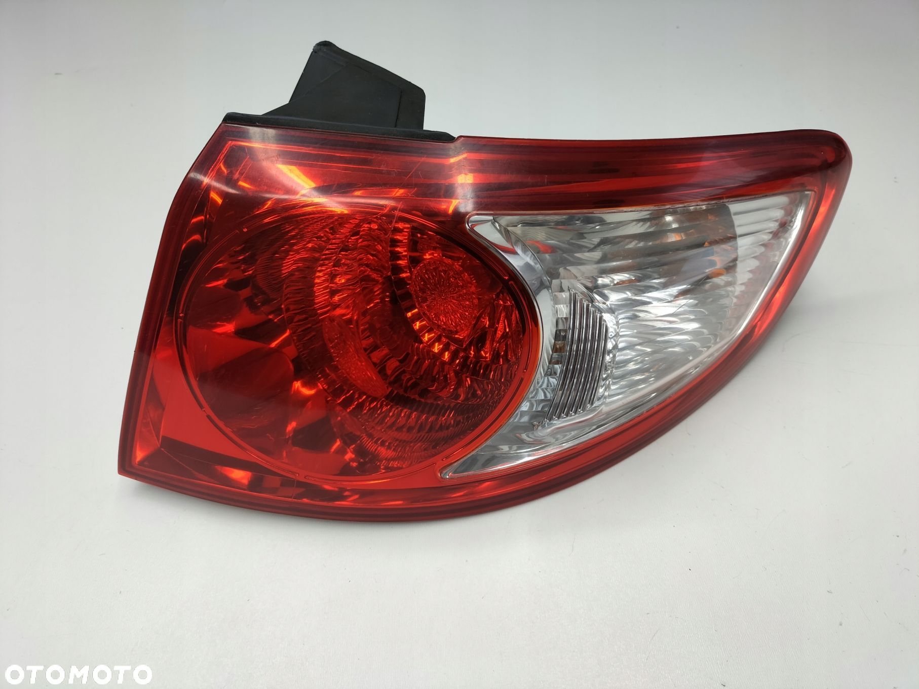 LAMPA W BLOTNIK PRAWA TYL TYLNA HYUNDAI SANTA FE SANTA-FE II LATA 2006-2009 - 1