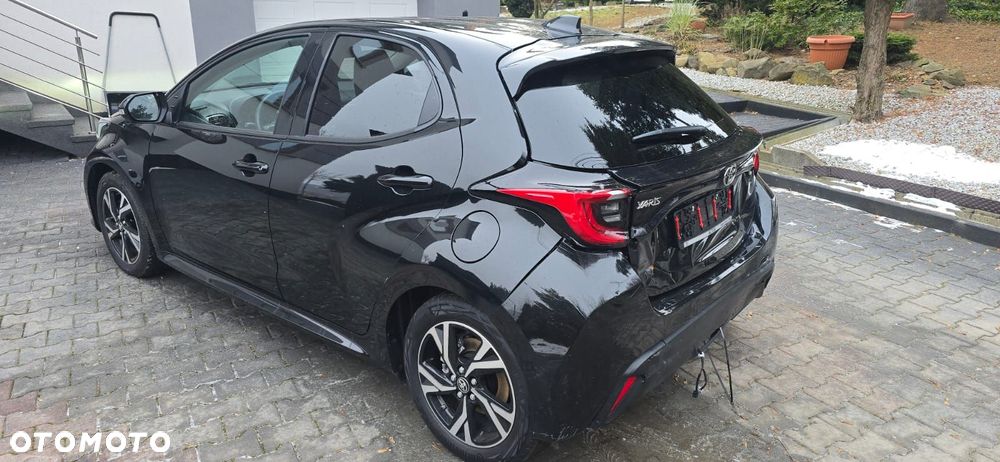 Toyota Yaris 1.5 Premium CVT - 9