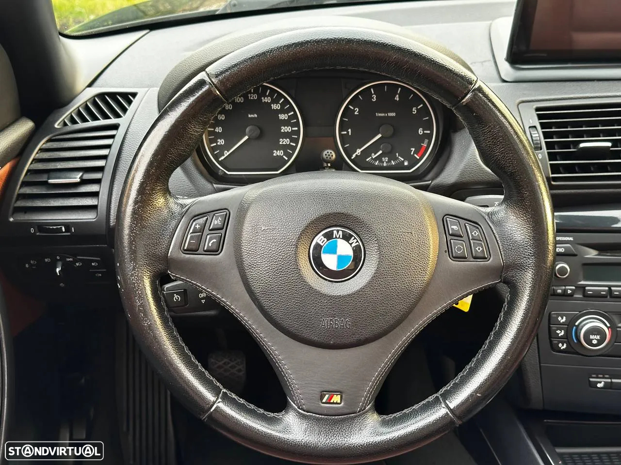 BMW 118 i - 15