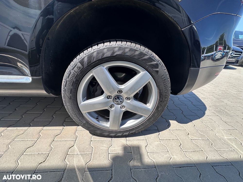 Volkswagen Touareg - 12