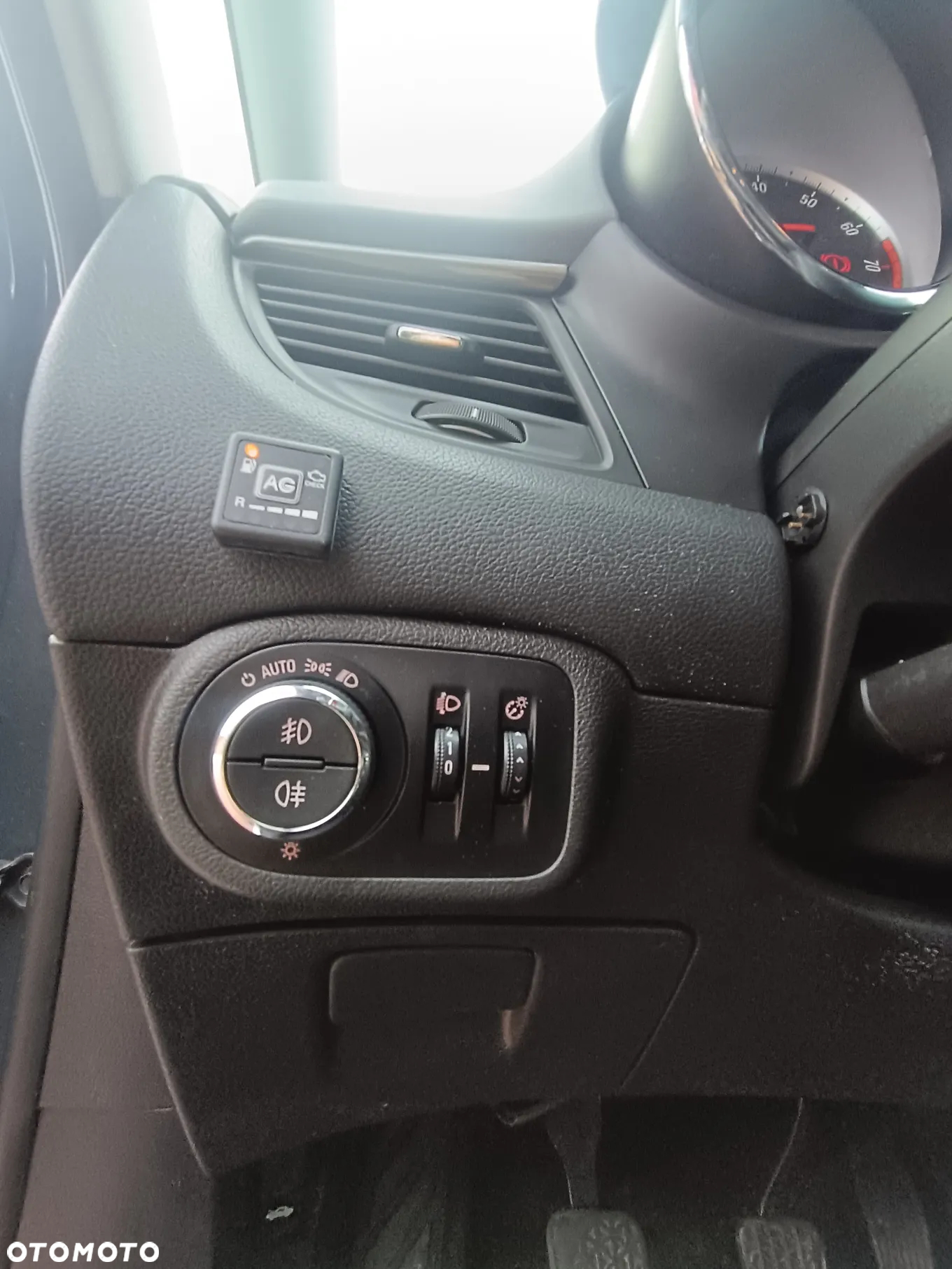 Opel Zafira 1.6 T SIDI Cosmo S&S - 19
