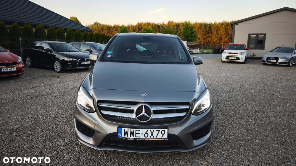 Mercedes-Benz Klasa B 180 AMG Line - 30