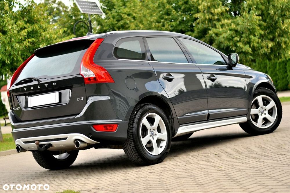 Volvo XC 60 D4 R-Design Summum - 3