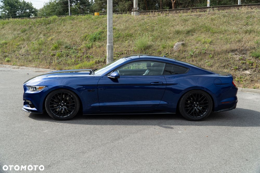 Ford Mustang 5.0 V8 GT - 4