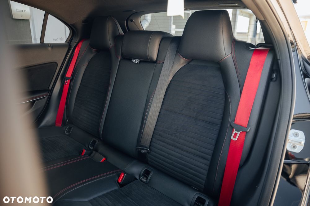 Mercedes-Benz Klasa A AMG 45 4-Matic - 13