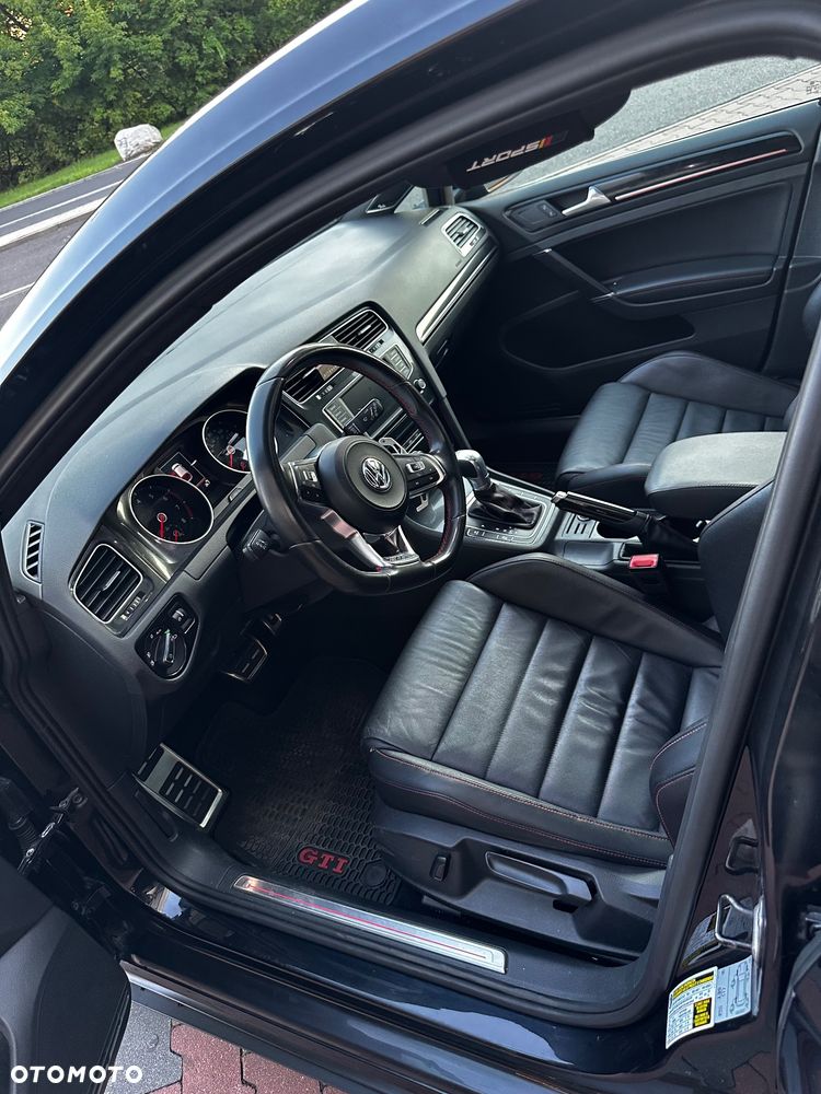 Volkswagen Golf GTI 2.0 TSI OPF DSG Performance - 18