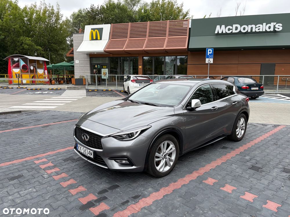 Infiniti Q30 1.5d Premium 7DCT - 14