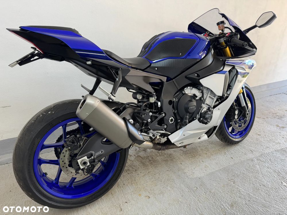 Yamaha YZF - 6