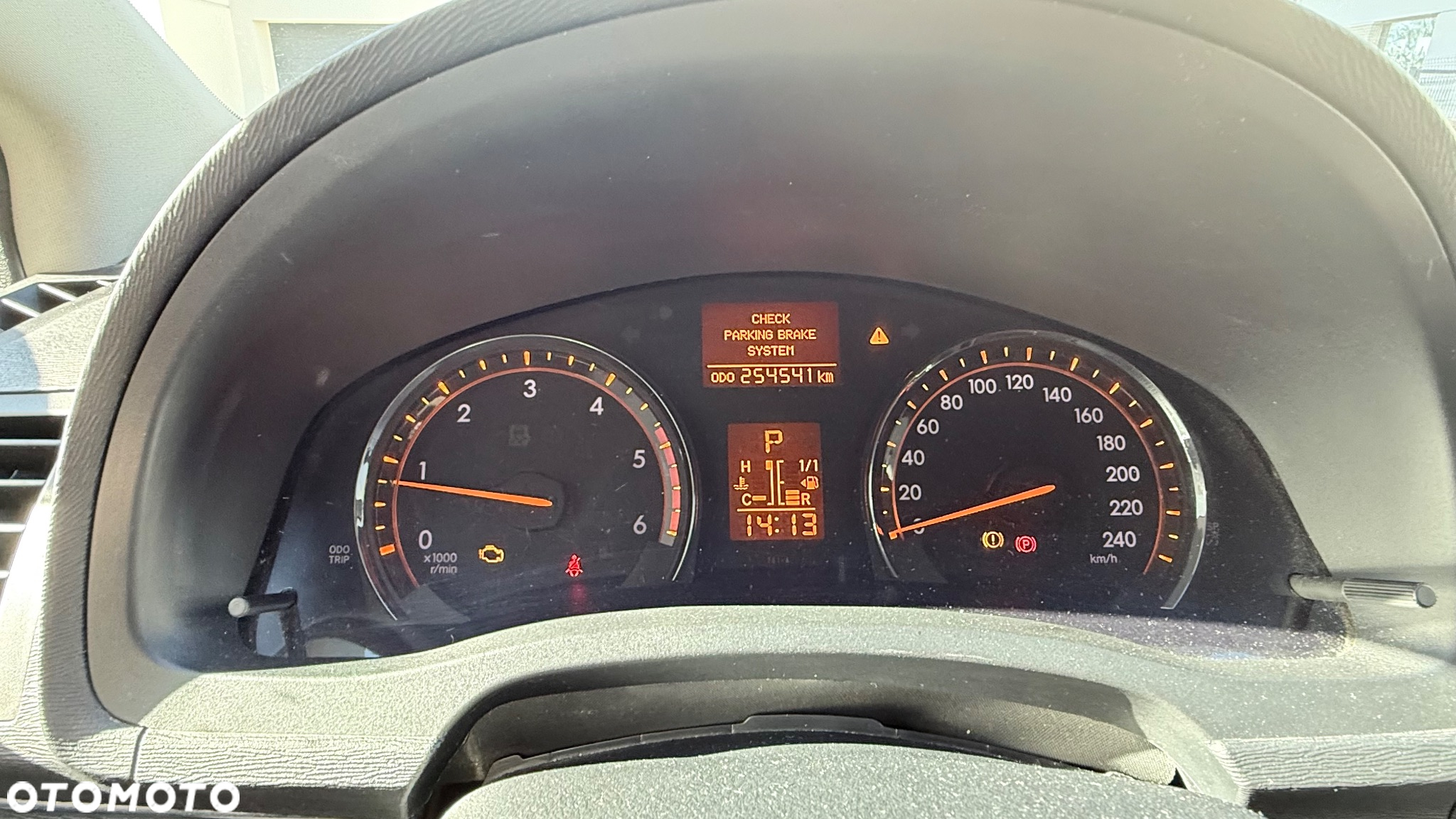 Toyota Avensis 2.2 D-CAT Style - 12