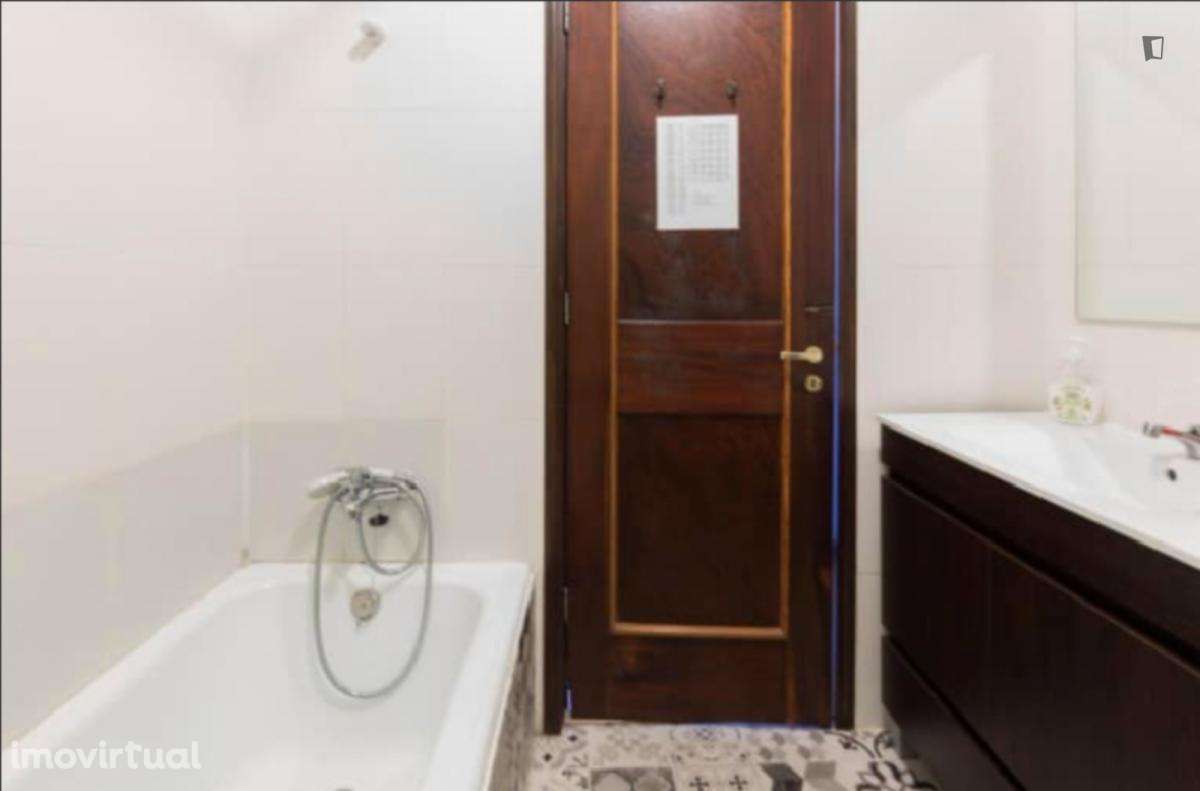 Quarto - localizado em Paranhos Porto - Grande imagem: 4/18
