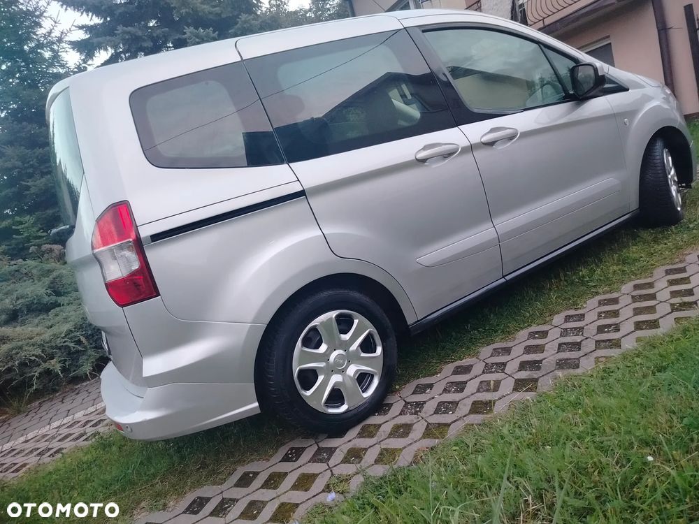 Ford Tourneo Courier 1.6 TDCi S&S Titanium - 13