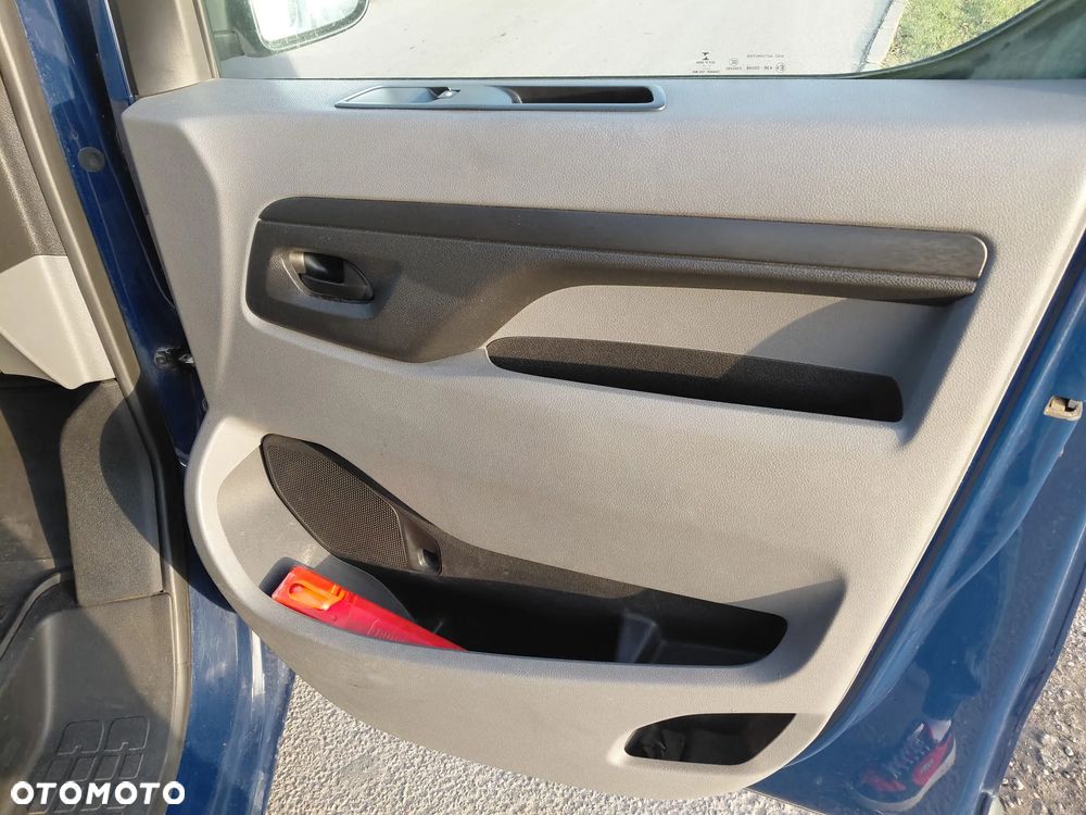 Citroën Jumpy Kombi M 2,8t - 12