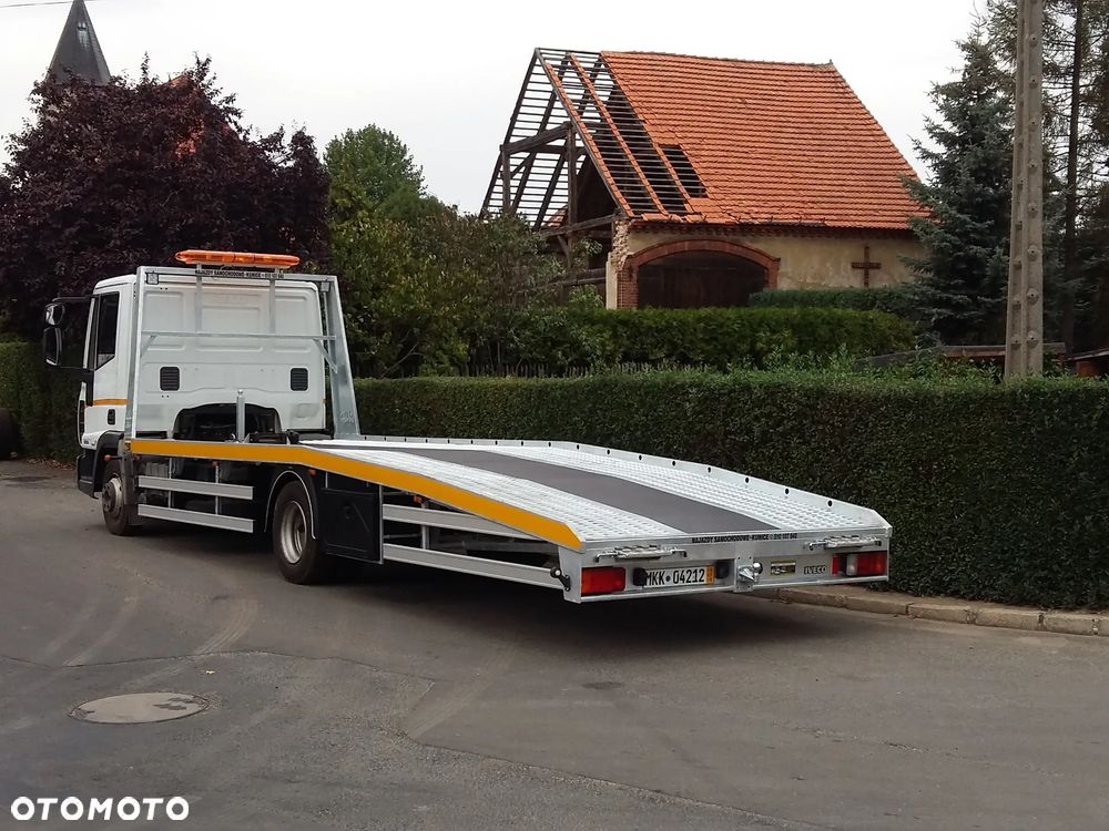 EUROCARGO IVECO 7.5t najazd autolaweta zabudowa KUNICE - 7