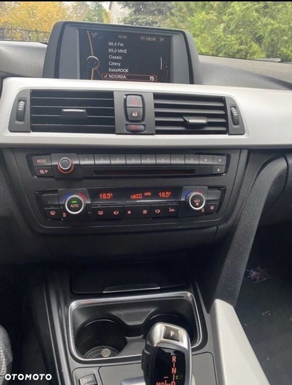 BMW Seria 3 318d - 7