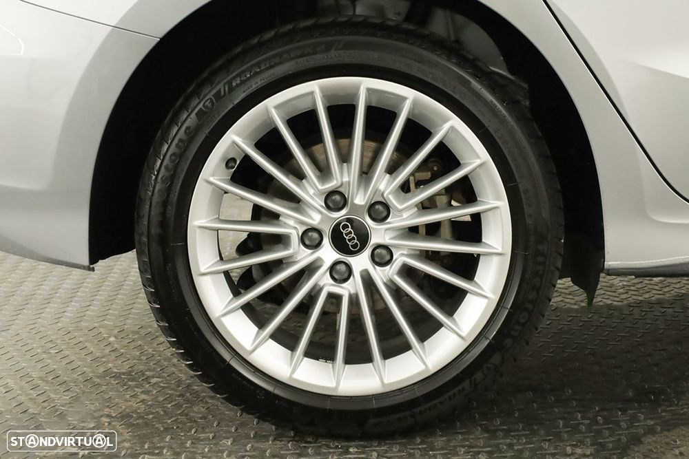 Audi A3 Sportback 40 TFSIe Advanced - 5