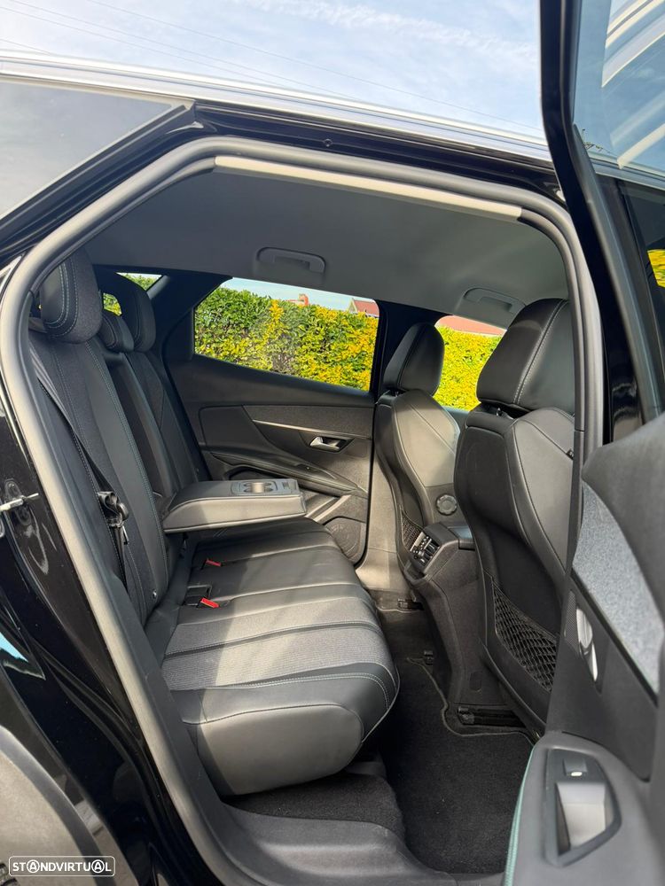 Peugeot 3008 1.2 PureTech Allure Pack EAT8 - 8