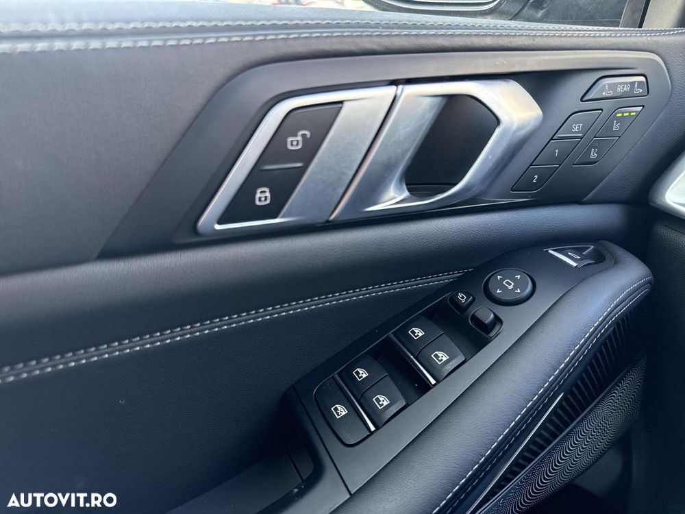 BMW X7 - 8