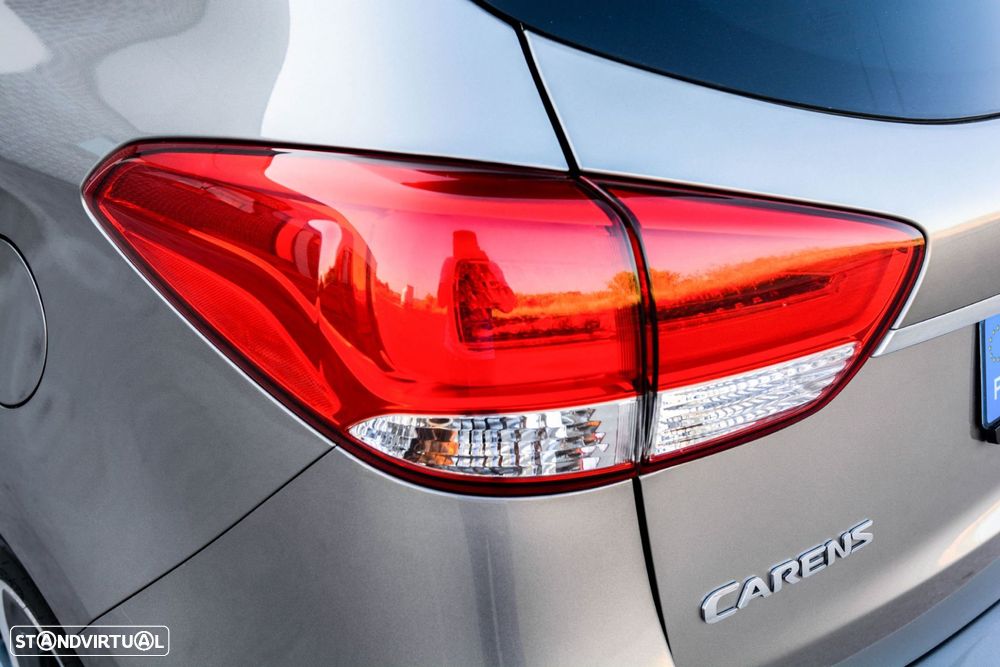 Kia Carens 1.7 CRDi ISG TX - 18