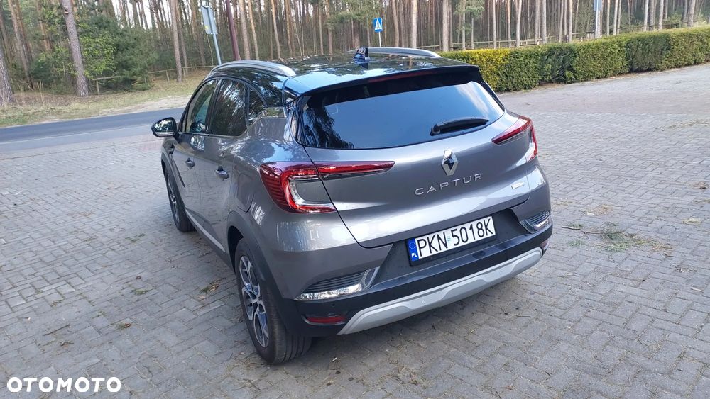 Renault Captur E-TECH 160 BUSINESS EDITION - 4