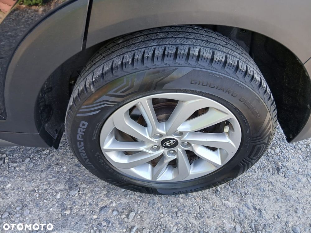Hyundai Tucson blue 1.7 CRDi 2WD Classic - 17