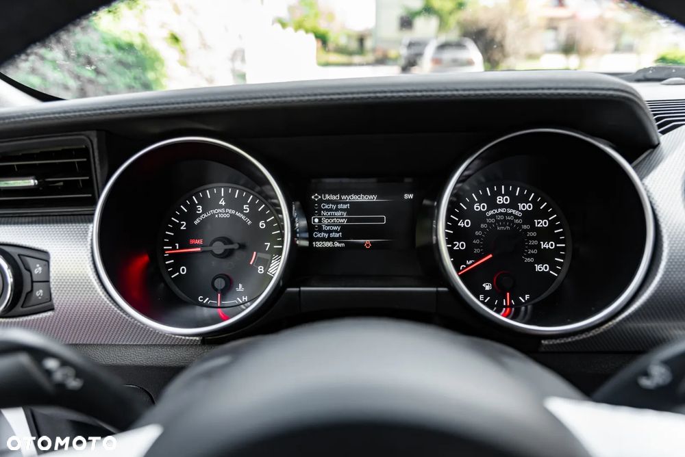 Ford Mustang - 21