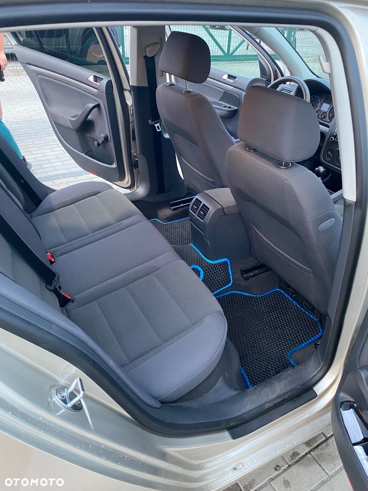 Volkswagen Golf - 7