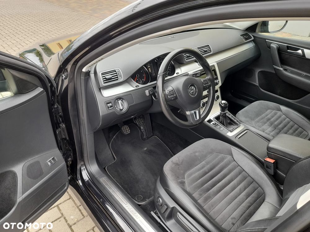 Volkswagen Passat Variant 1.4 TSI BlueMotion Technology R-Line - 11