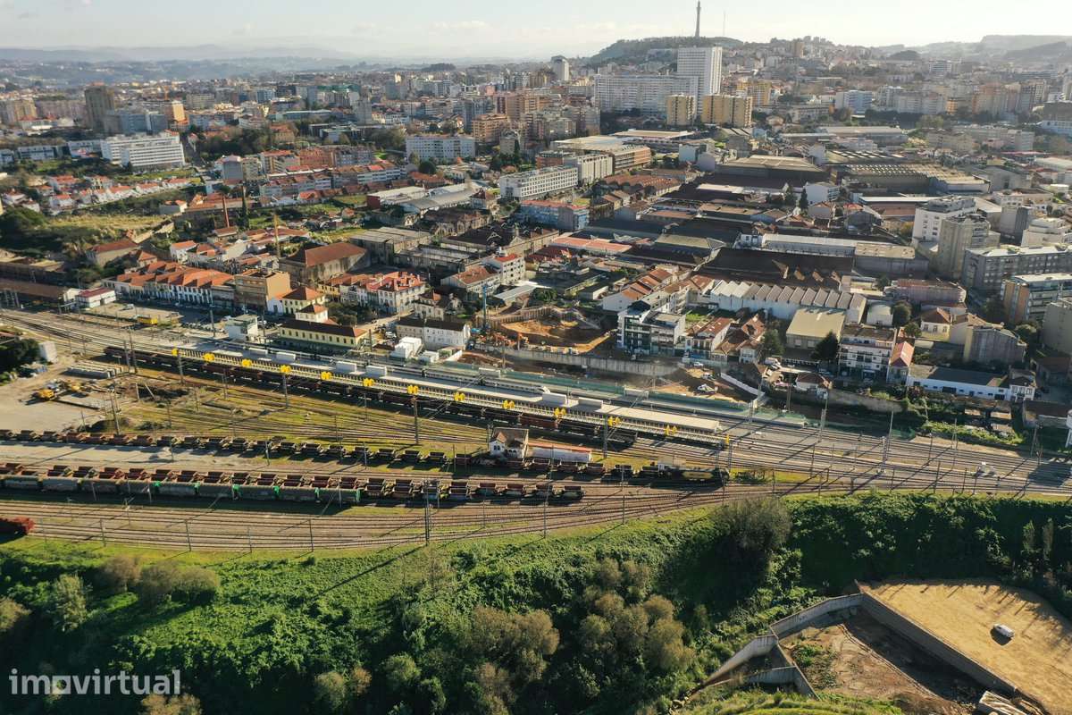 T3 c/ Sótão Dúplex em Santa Marinha (Devesas - Metro) - Grande imagem: 5/6