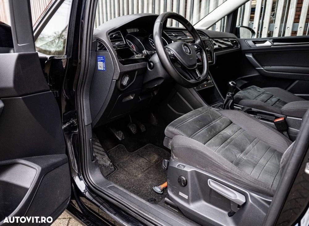 Volkswagen Touran 1.5 TSI ACT OPF Highline - 6