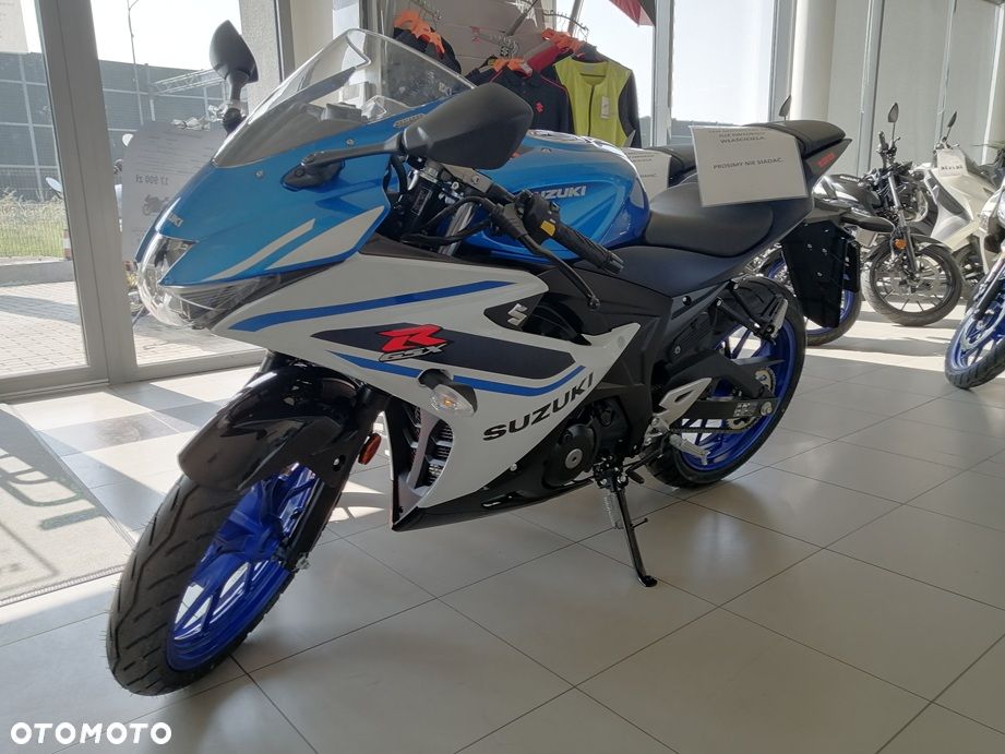 Suzuki GSX - 2