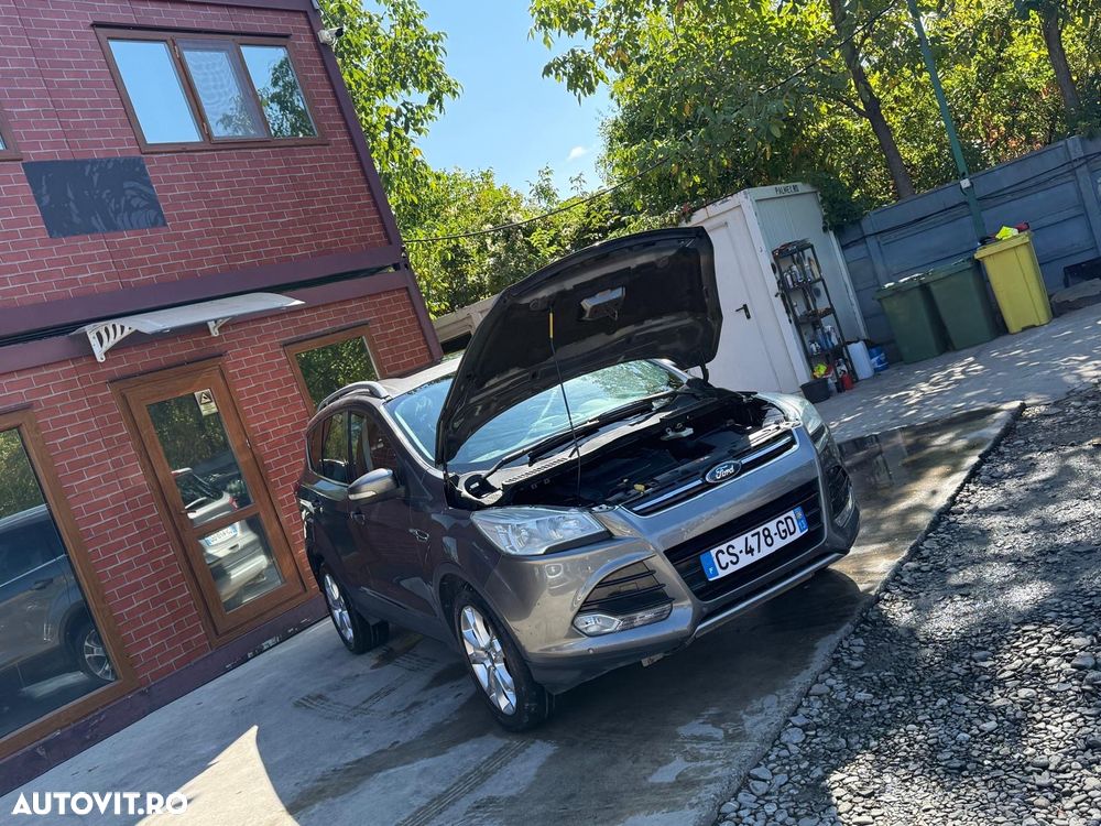 Ford Kuga - 40