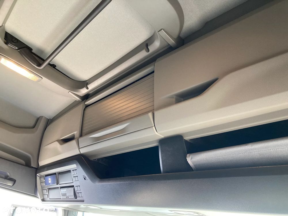 MAN MAN TGL 12.250 4x2 BL CH - 15