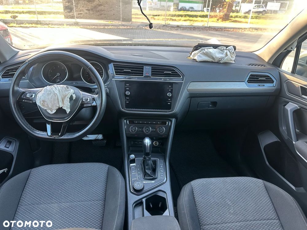 Volkswagen Tiguan - 10