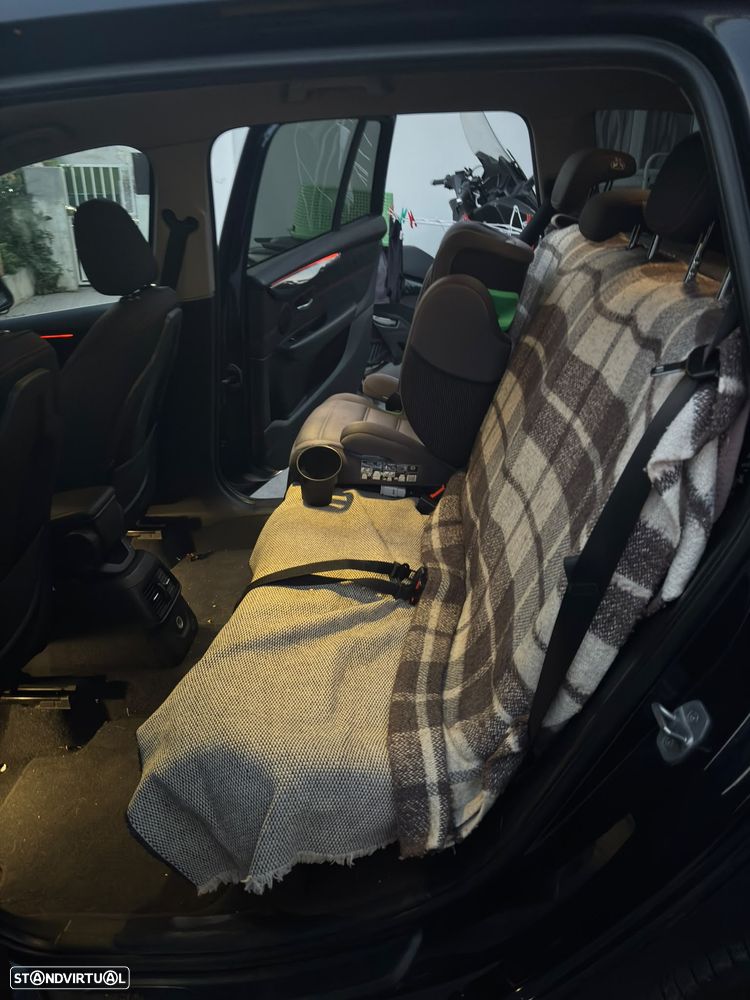 BMW 216 Gran Tourer d Line Sport - 35
