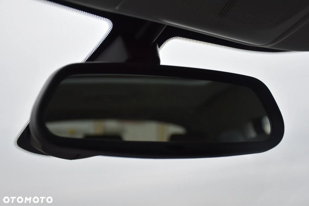 Peugeot 2008 e-HDi FAP 92 STOP & START Allure - 29