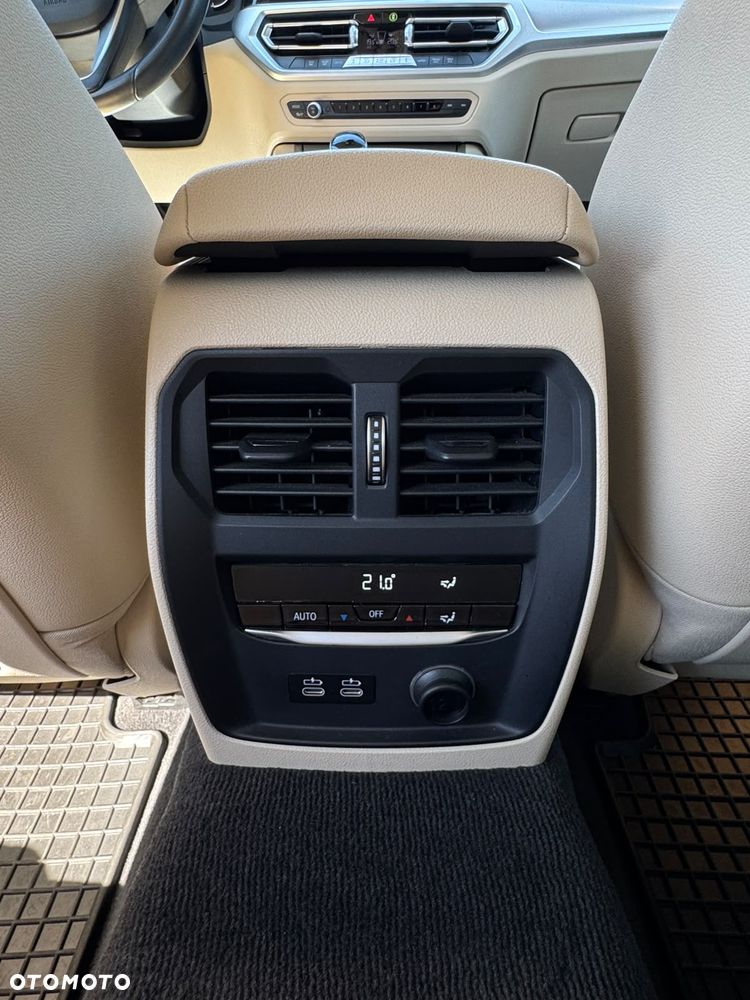 BMW Seria 3 320i GPF Sport Line - 39