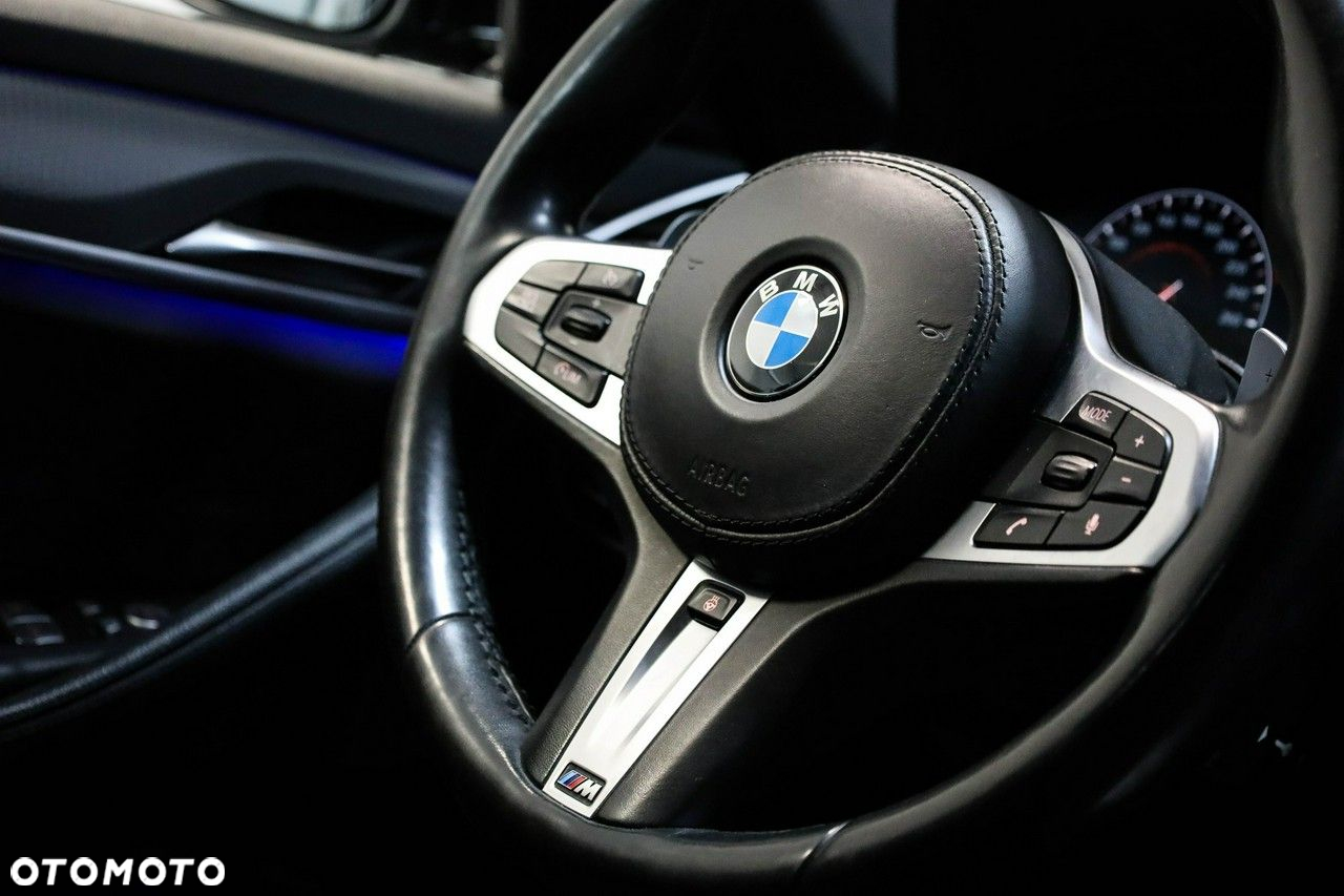 BMW Seria 5 520d xDrive M Sport sport - 16