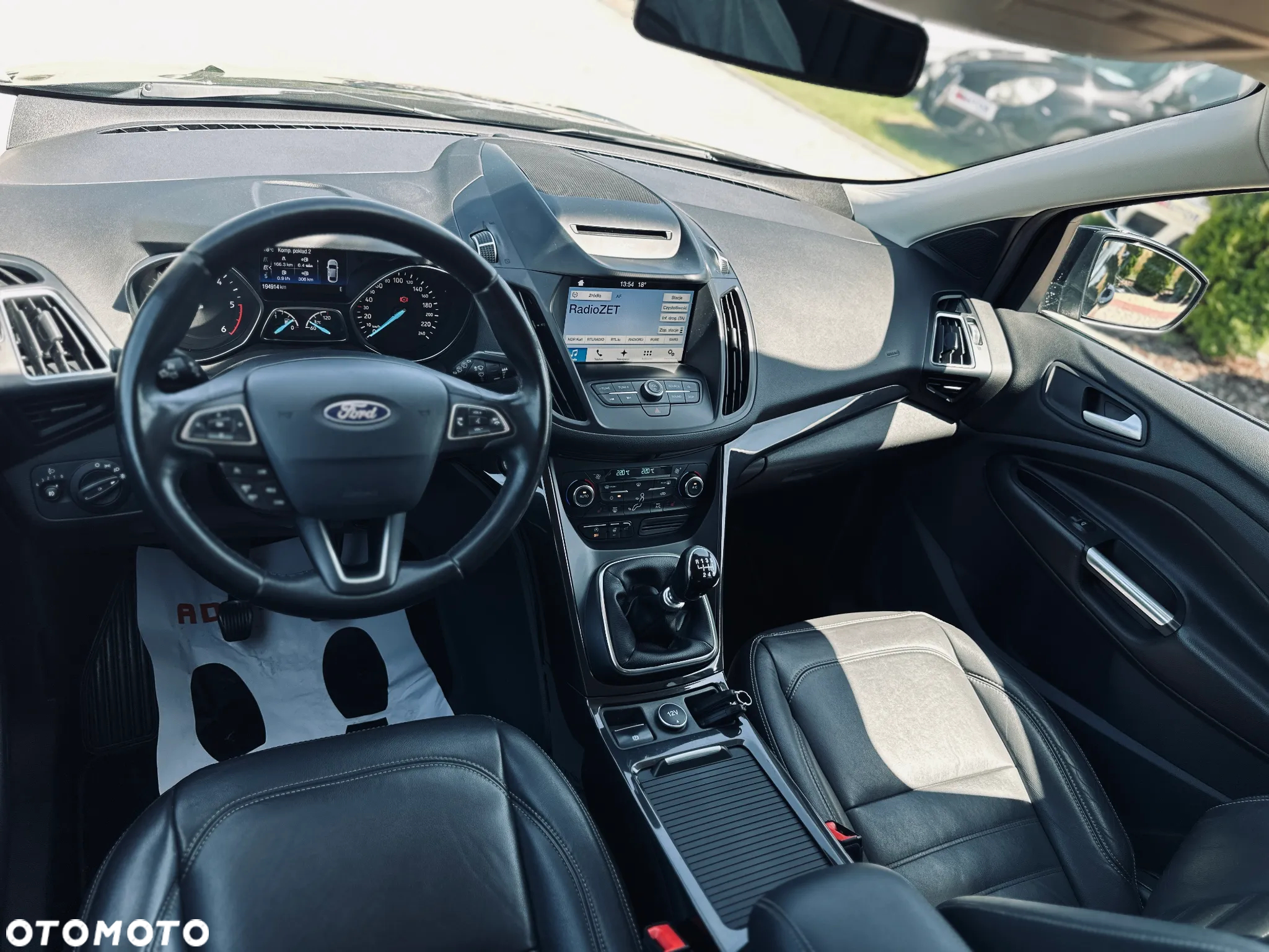 Ford Kuga 2.0 TDCi AWD Titanium - 28