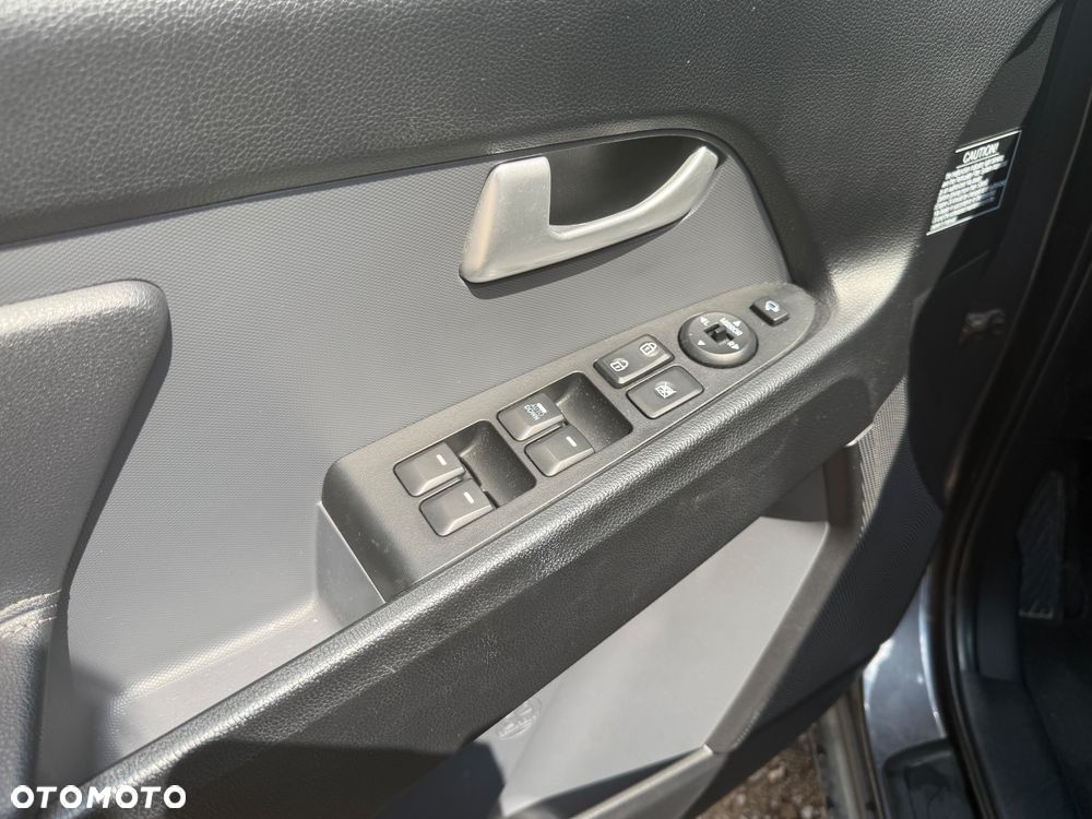 Kia Sportage - 11