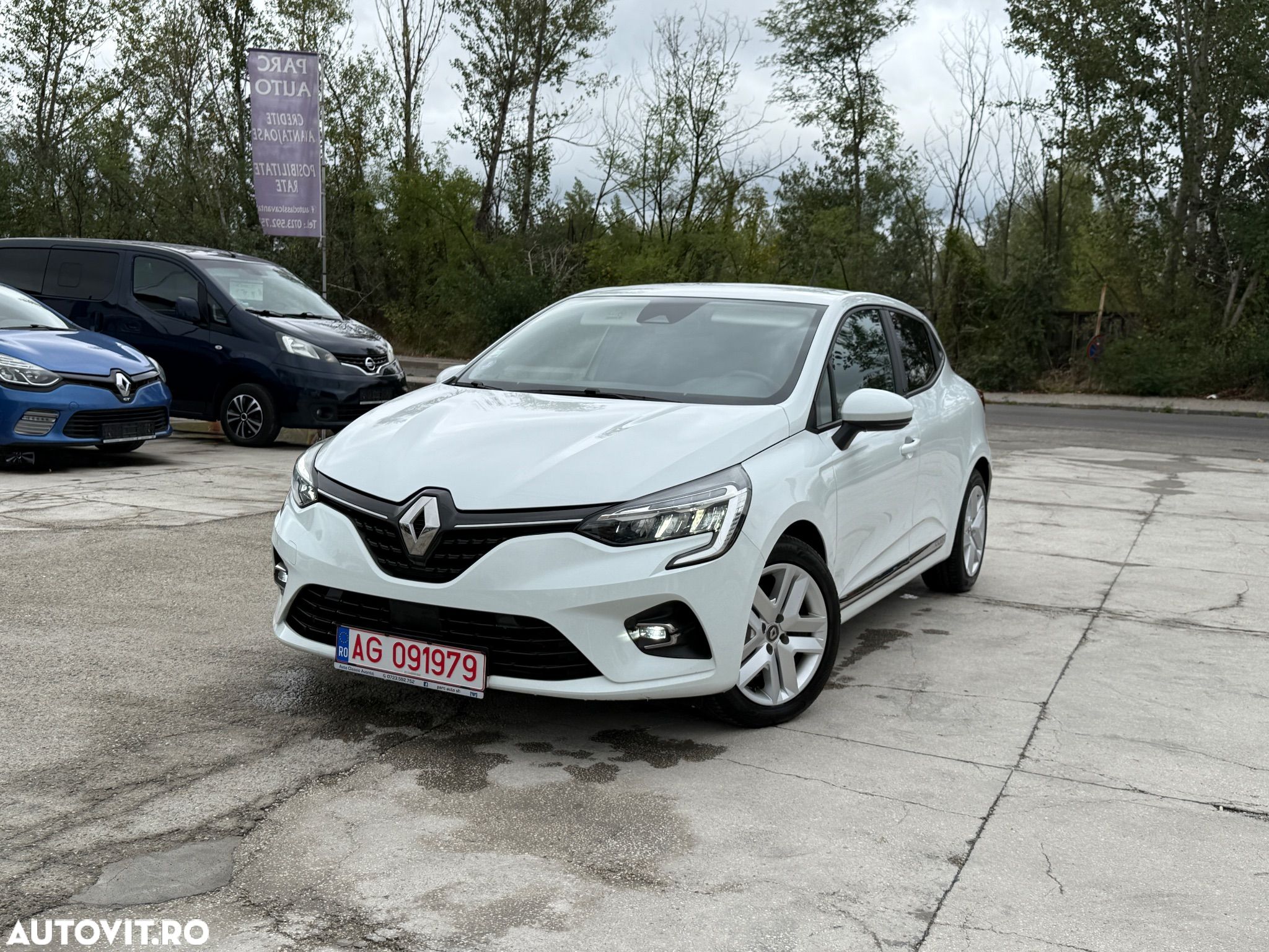 Renault Clio E-TECH Hybrid 140 BUSINESS EDITION - 1