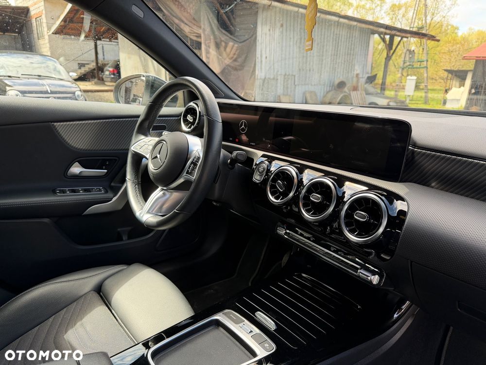 Mercedes-Benz Klasa A 180 7G-DCT Advanced Progressive - 27
