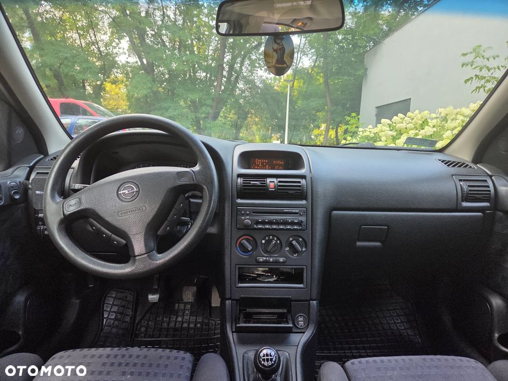 Opel Astra - 10