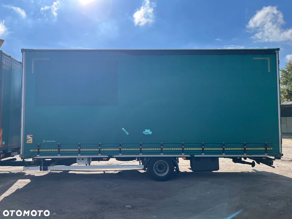 Mercedes-Benz Actros - 9