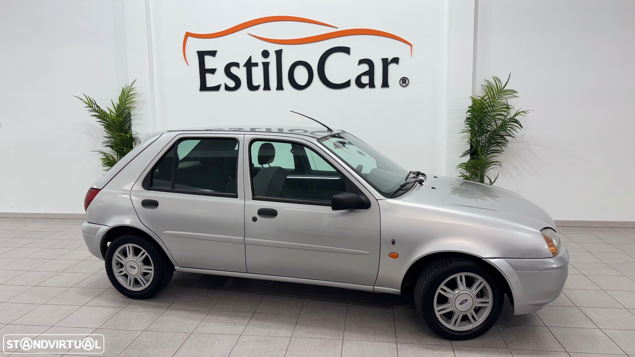 Ford Fiesta 1.25 Ghia - 16
