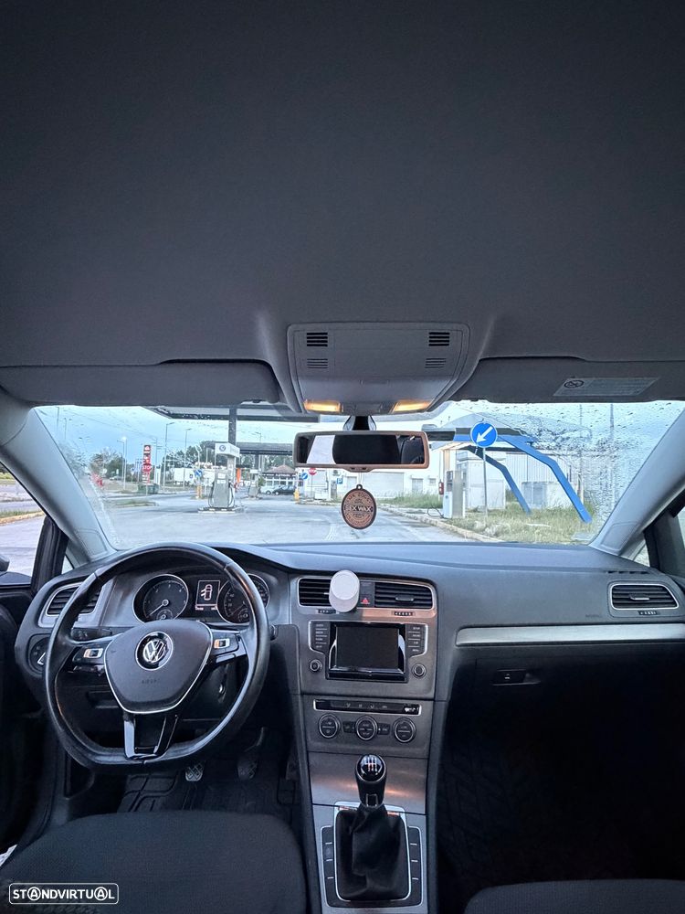 VW Golf 1.6 TDi BlueMotion Confortline - 9