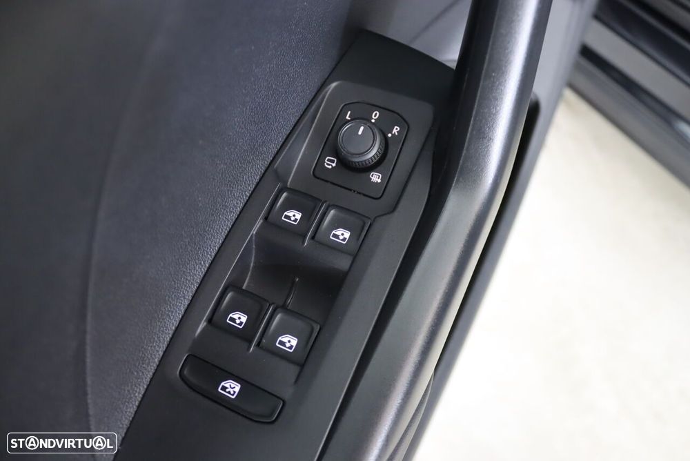 VW T-Cross 1.0 TSI Urban DSG - 13